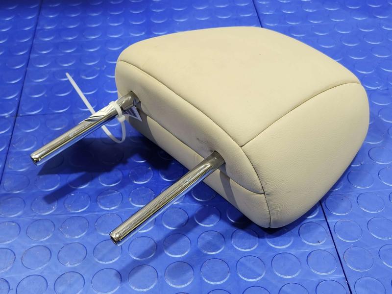 2015 Nissan Murano Headrest