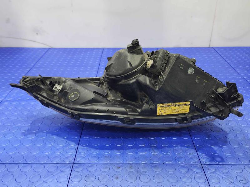 2005 Toyota Prius Headlamp Assembly