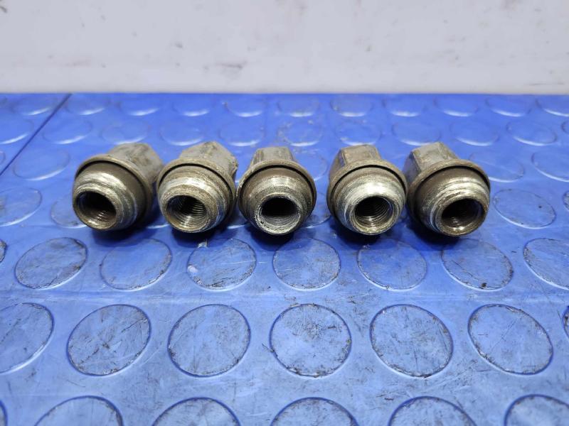 2014 Ram 1500 Lug Nuts