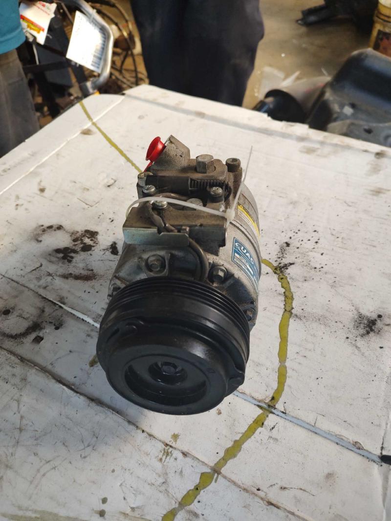 2005 BMW X5 A/C Air Compressor