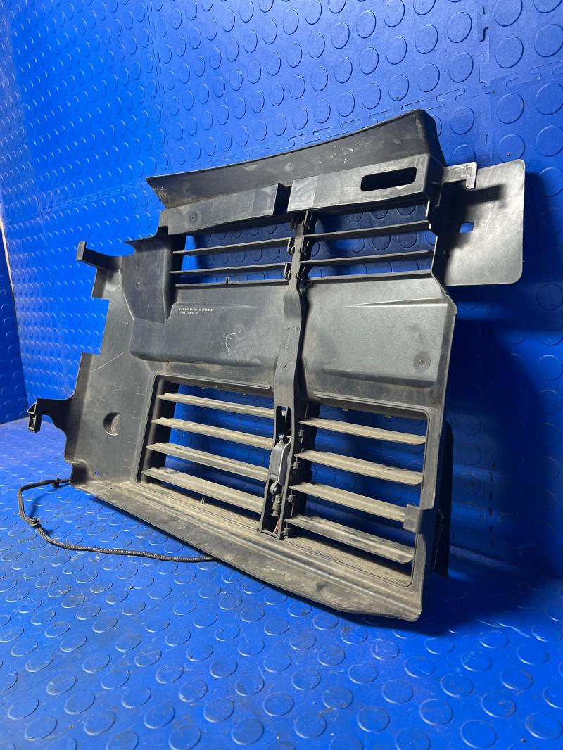 2015-2018 Ford Focus 1.0L Ecoboost Radiator Shutter Assembly OEM F1EZ8475E
