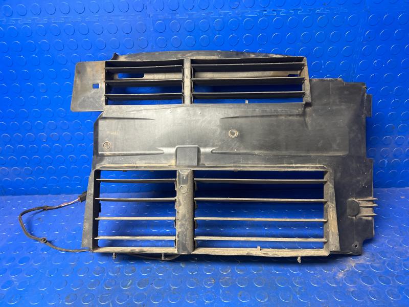 2015-2018 Ford Focus 1.0L Ecoboost Radiator Shutter Assembly OEM F1EZ8475E