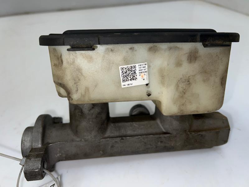 2001 GMC Savana 3500 Master Cylinder