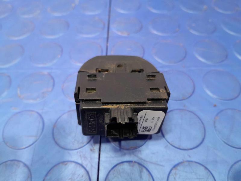 2013 Ford F-150 Door Switch Front