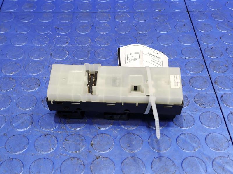2014 Nissan Maxima Door Switch Front