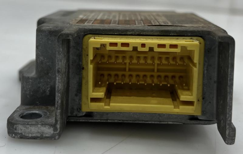 1999 - 2002 Isuzu Trooper SRS Restraint Control Module OEM