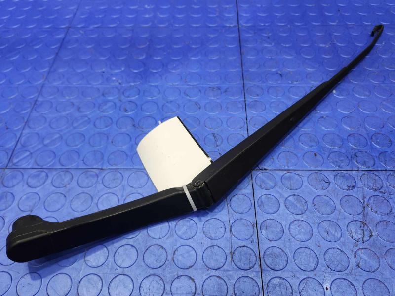 2015 Subaru Forester Wiper Arm