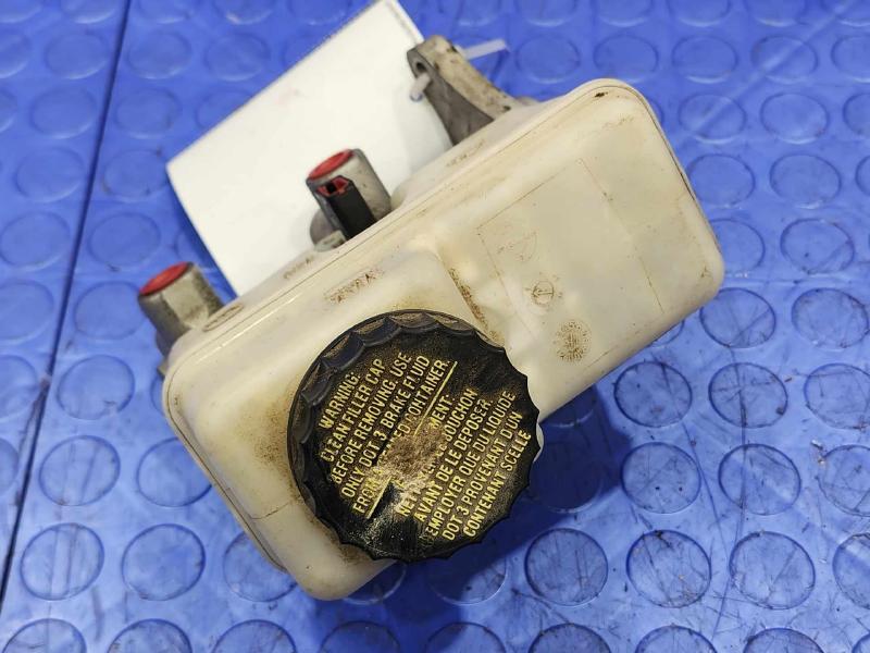 2010-2021 Nissan Frontier 4.0L Brake Master Cylinder Assembly OEM 460109BP1A