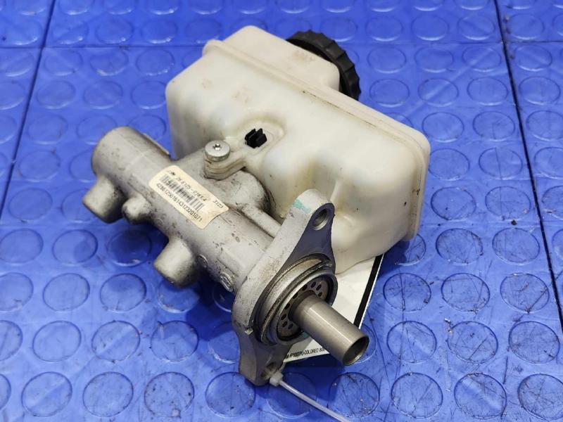2010-2021 Nissan Frontier 4.0L Brake Master Cylinder Assembly OEM 460109BP1A