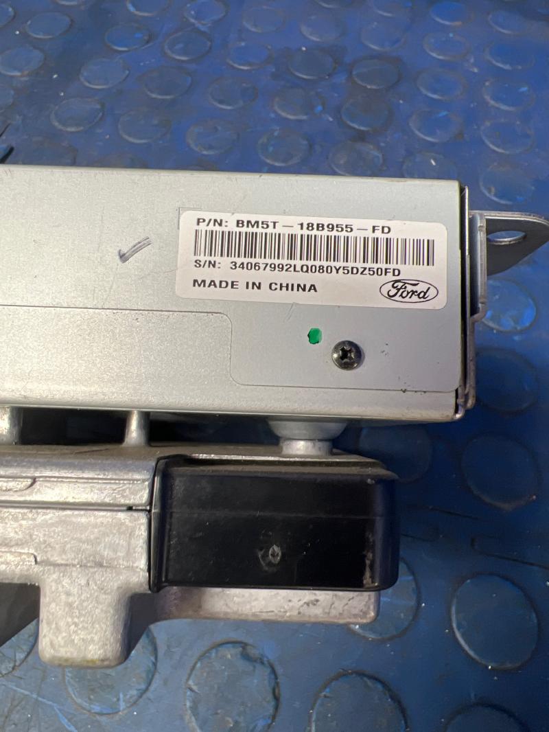 2012 2013 2014 Ford Focus Display Screen 8" Genuine OEM DM5T14F239AM