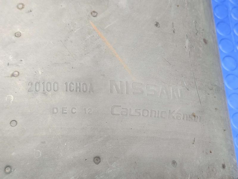 2013 Infiniti FX35 Muffler