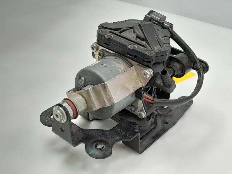 2012 2013 2014 2015 Tesla Model S Brake Servo Booster Vacuum Pump Assembly OEM 105074