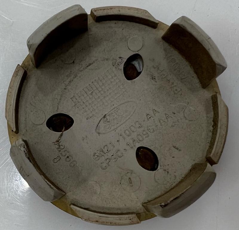 2013 Ford C-MAX Center Cap