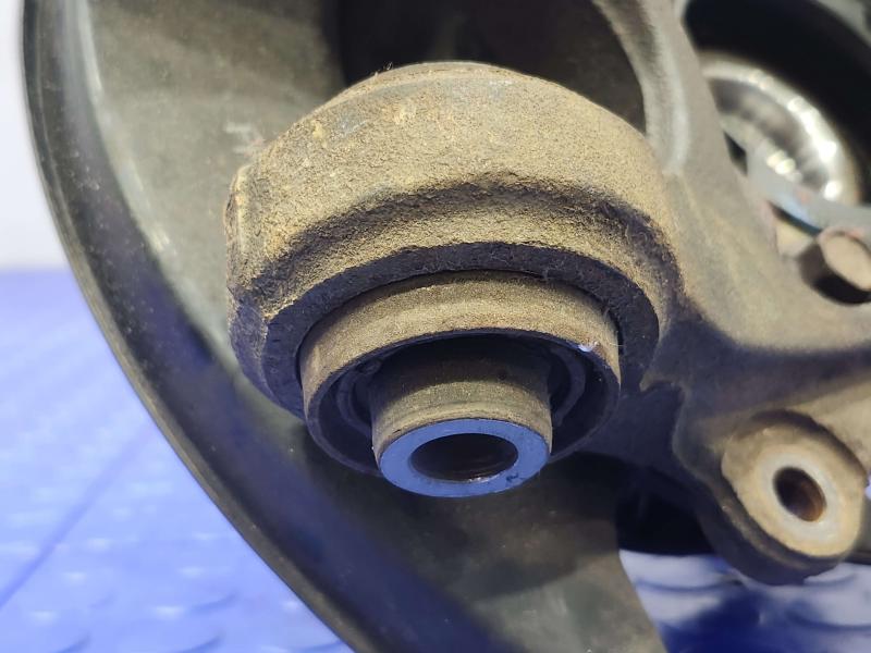 2011 Kia Sorento Rear Knuckle/Stub Axle