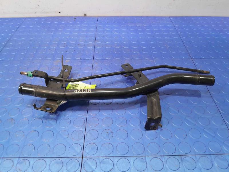 2011 Infiniti QX56 Fuel Filler Neck