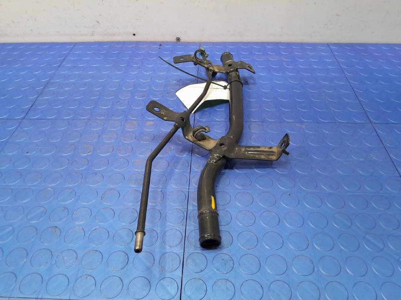 2011 Infiniti QX56 Fuel Filler Neck