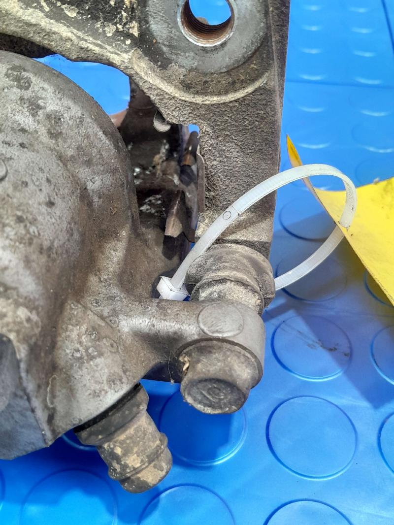 2009 Toyota RAV4 Caliper