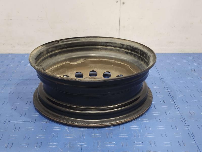 2013 Toyota Yaris Wheel