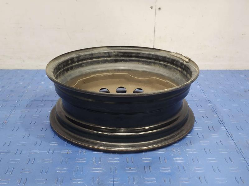 2013 Toyota Yaris Wheel
