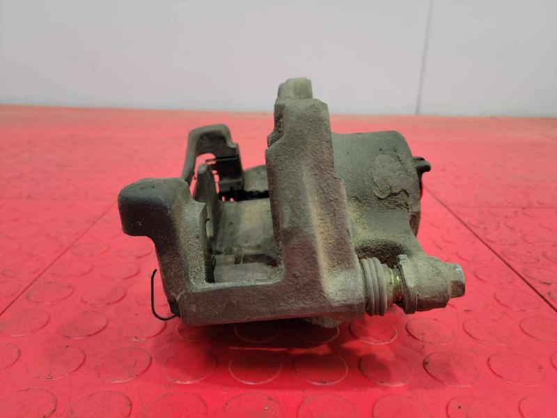 2018 Nissan Rogue Sport Caliper