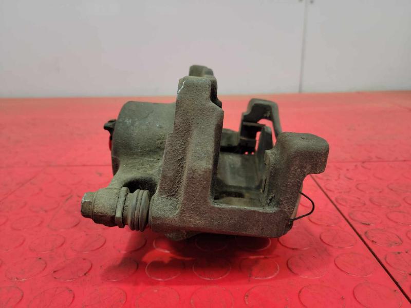 2018 Nissan Rogue Sport Caliper