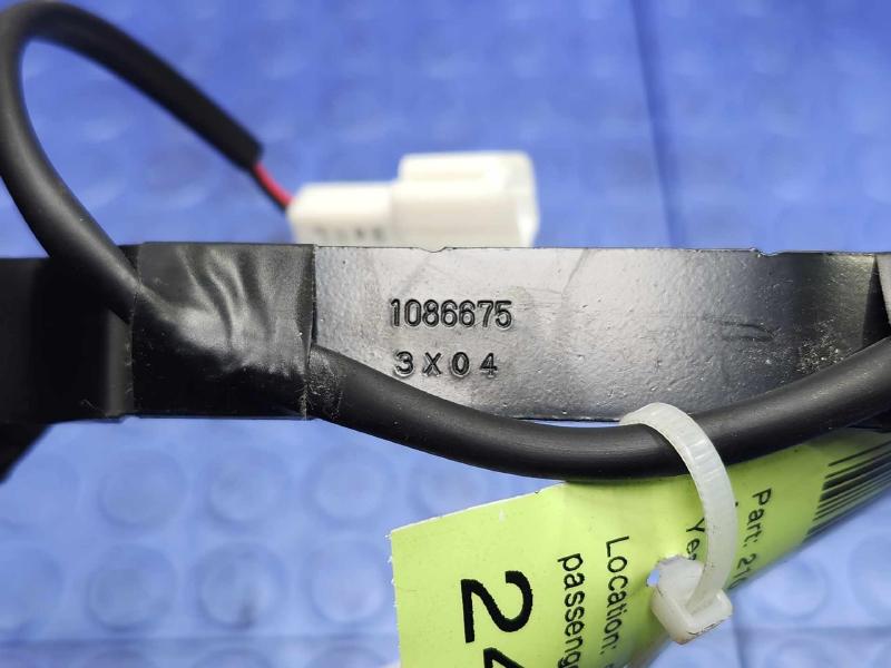2014 Mazda Mazda3 Front Seat Belt