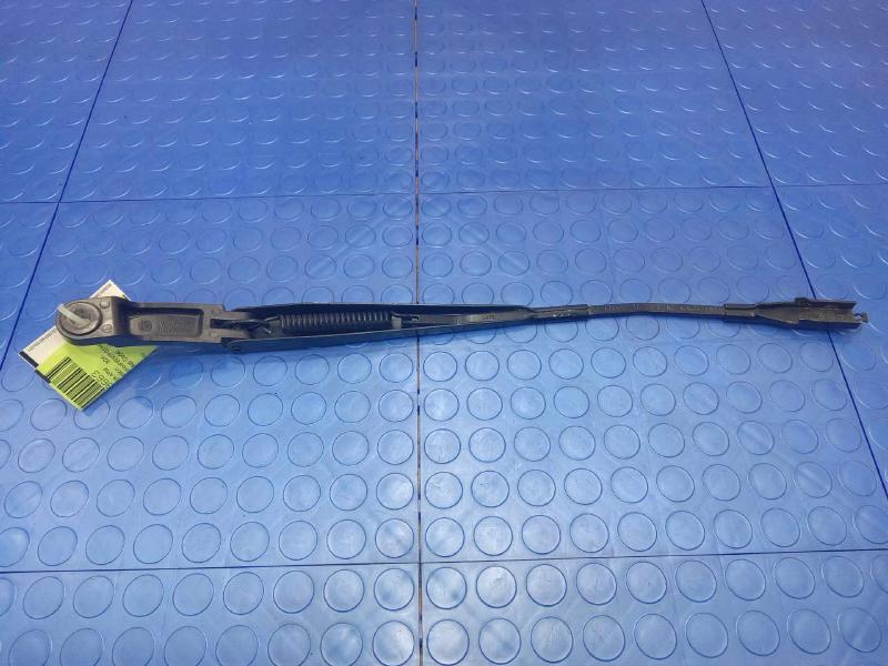2015 Ford Taurus Wiper Arm