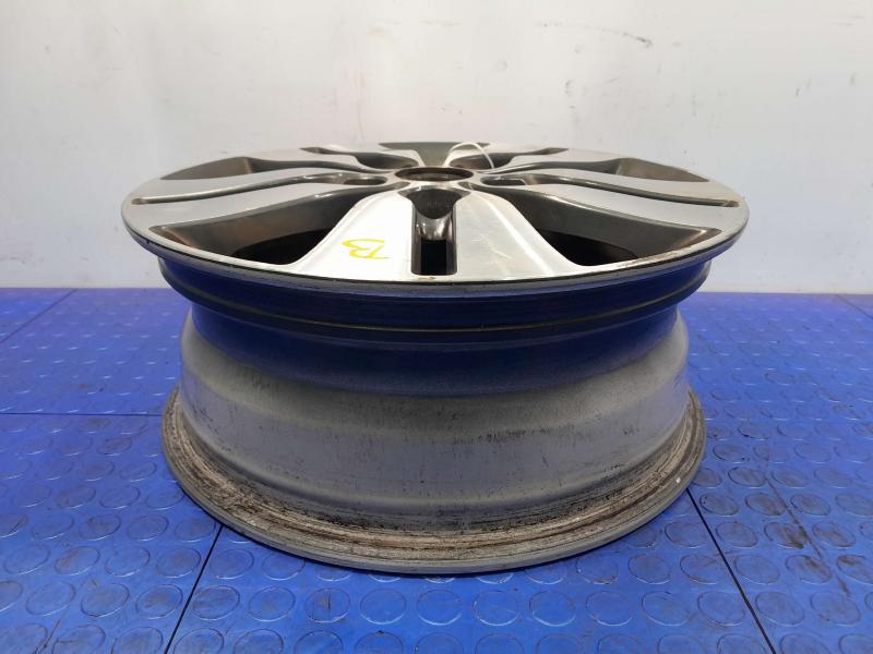 2013 Kia Forte Wheel