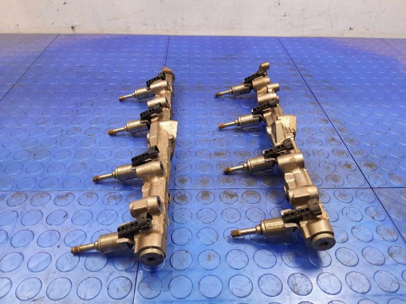 2017-2019 Nissan Titan 5.6L Gas Engine Fuel Rail Delivery Pipes with Injectors OEM 16600EZ30A