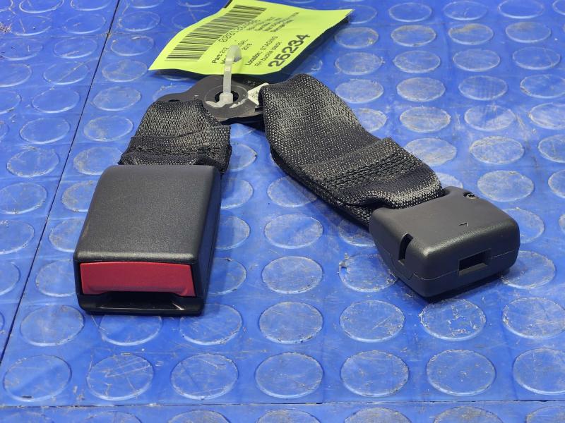2018 Buick Regal Rear Seat Belt