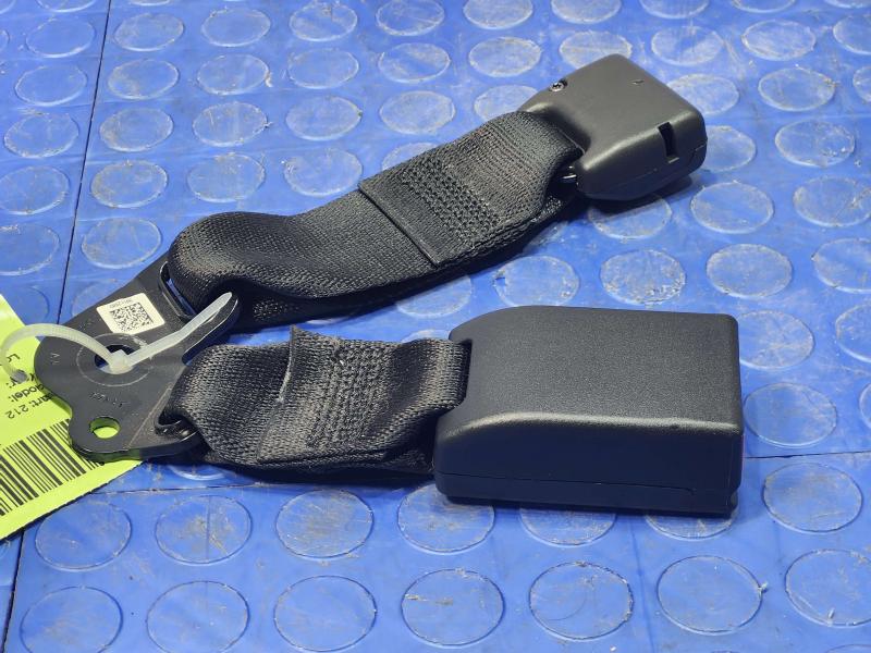 2018 Buick Regal Rear Seat Belt