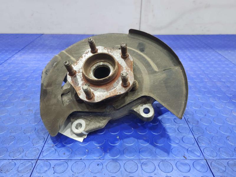 2013 Nissan Pathfinder Spindle Knuckle Front