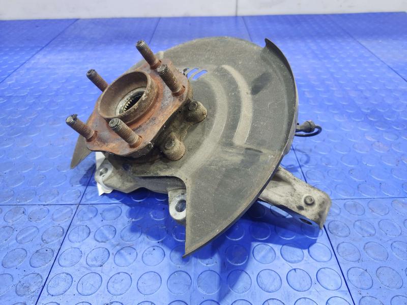 2013 Nissan Pathfinder Spindle Knuckle Front
