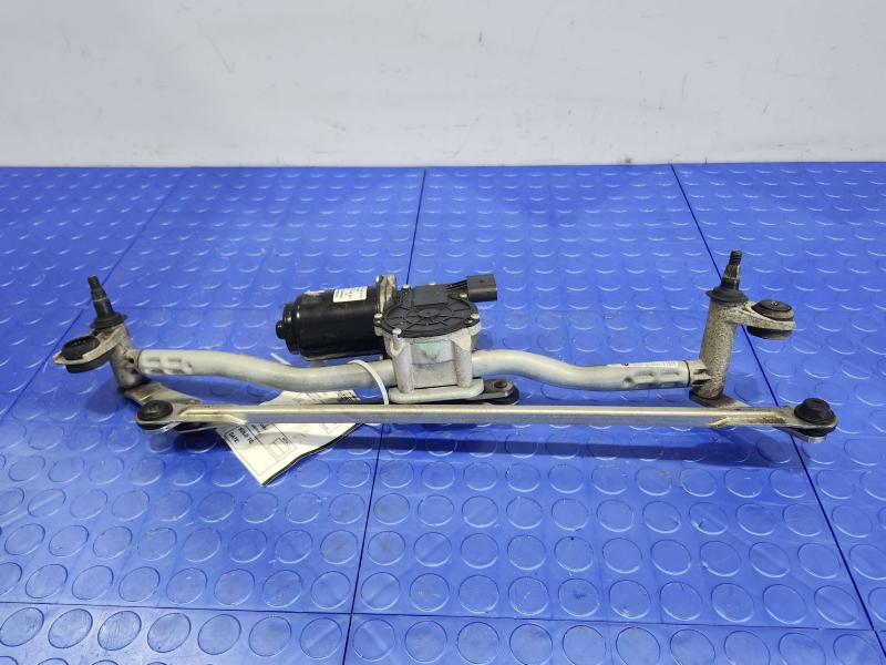 2020 Volkswagen Passat Wiper Motor Front