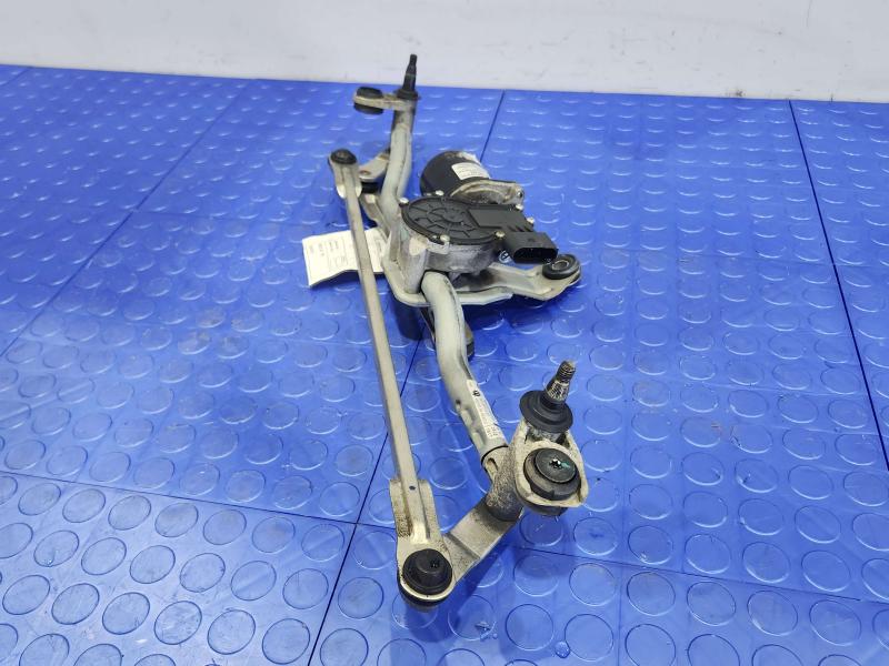 2020 Volkswagen Passat Wiper Motor Front