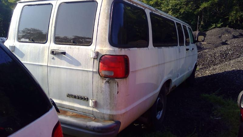 2002 Dodge B3500 Roof