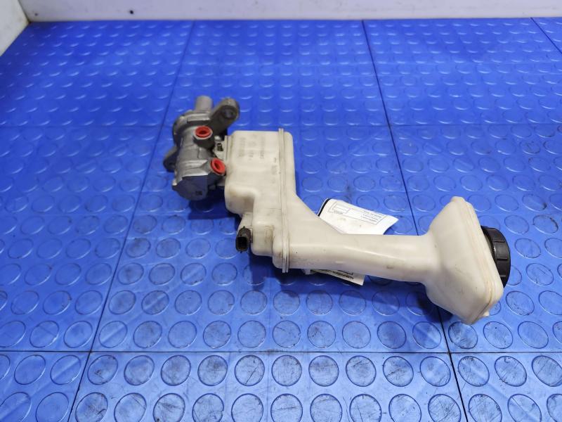 2016 Nissan Rogue Master Cylinder