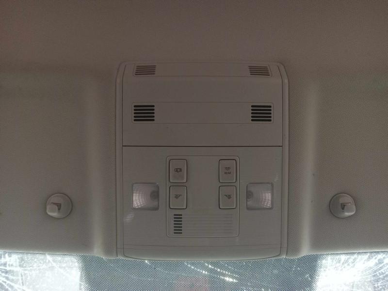 2019 Volkswagen Jetta Front Console