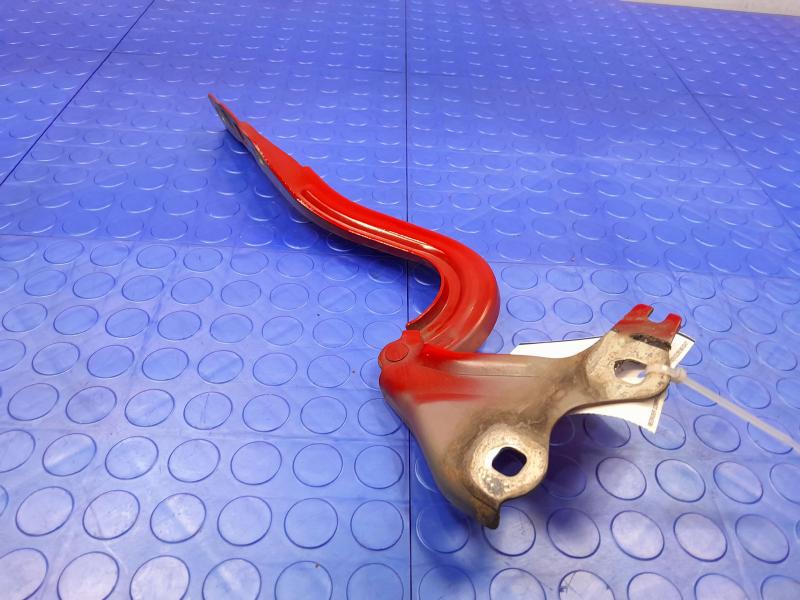 2018 Chevrolet Cruze Hood Hinge