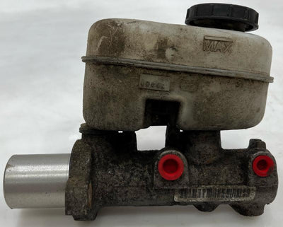 1999 Ford Econoline E-350 Master Cylinder