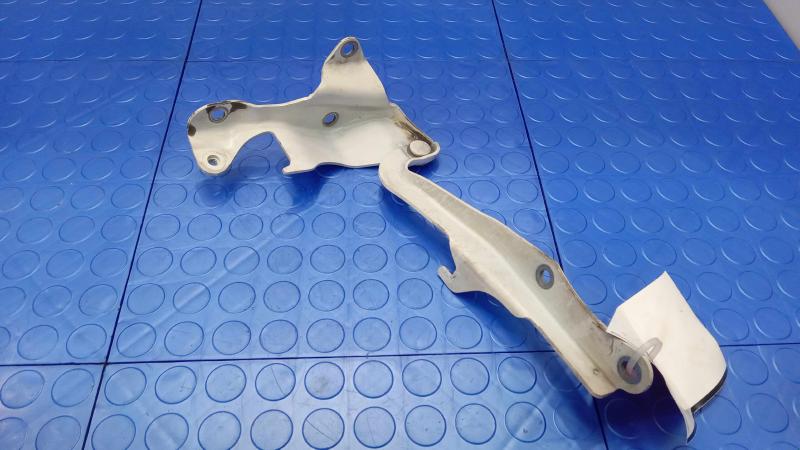 2011 Subaru Forester Hood Hinge