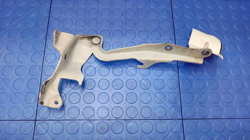 2011 Subaru Forester Hood Hinge