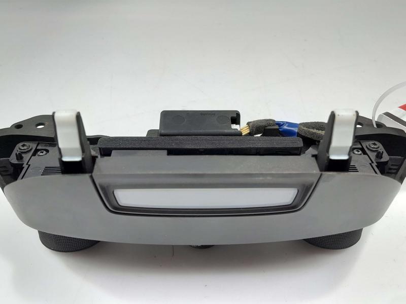 2014 Chevrolet Caprice Heater A/C Control