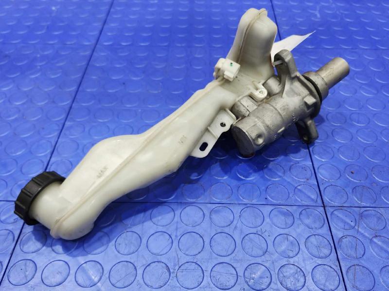 2016-2018 Lincoln MKX Brake Master Cylinder Assembly Genuine OEM J2GZ2140A