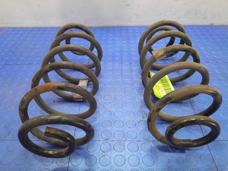 2015 Chevrolet Tahoe Coil/Air Spring