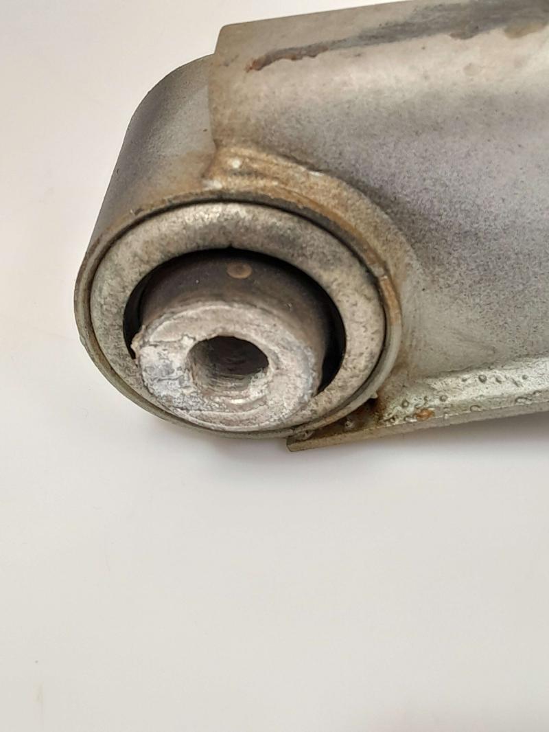 2017 Buick LaCrosse Lower Control Arm Rr