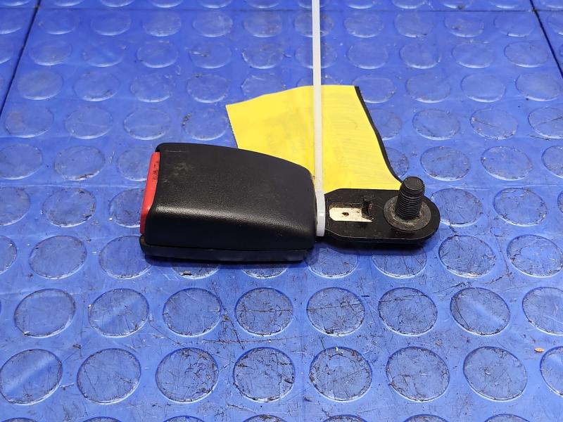 2015 Jeep Grand Cherokee Rear Seat Belt