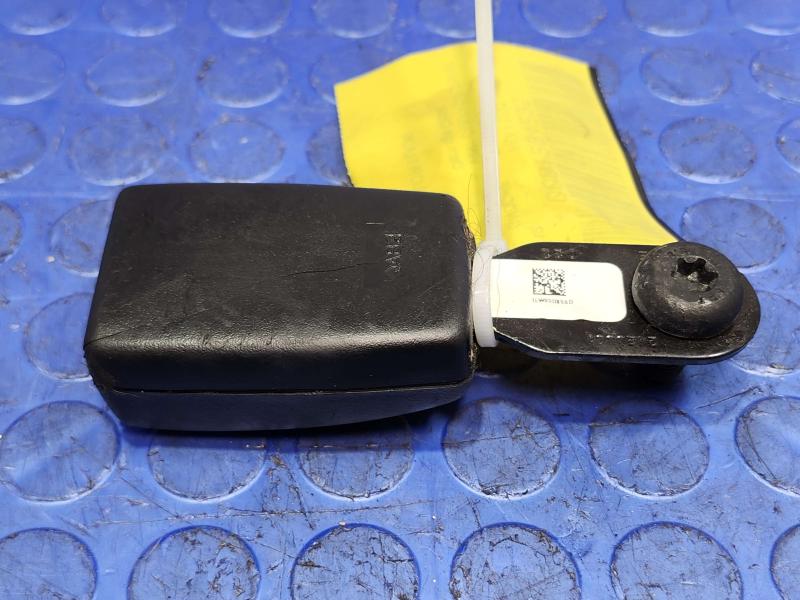 2015 Jeep Grand Cherokee Rear Seat Belt