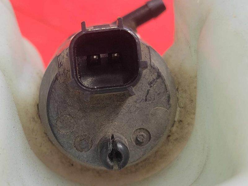 2013 Ford Fusion Washer Bottle