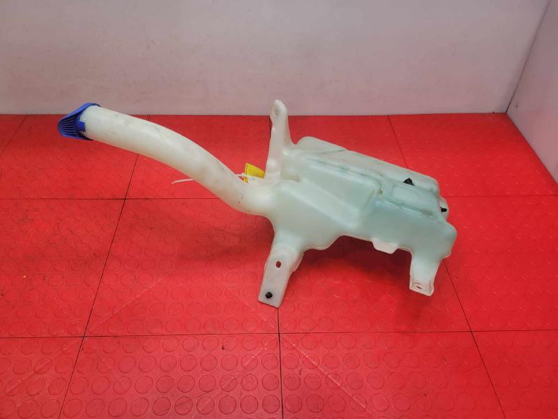 2013 Ford Fusion Washer Bottle
